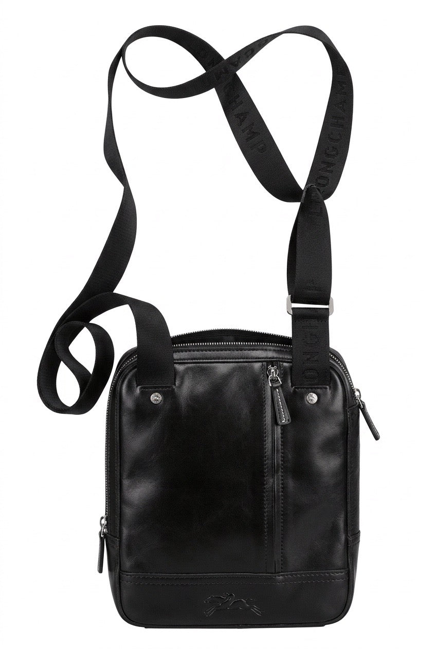 Sac à bandoulière Longchamp de dos maroquinerie homme – Seconde main luxe – VestiaireFMR Genève Suisse