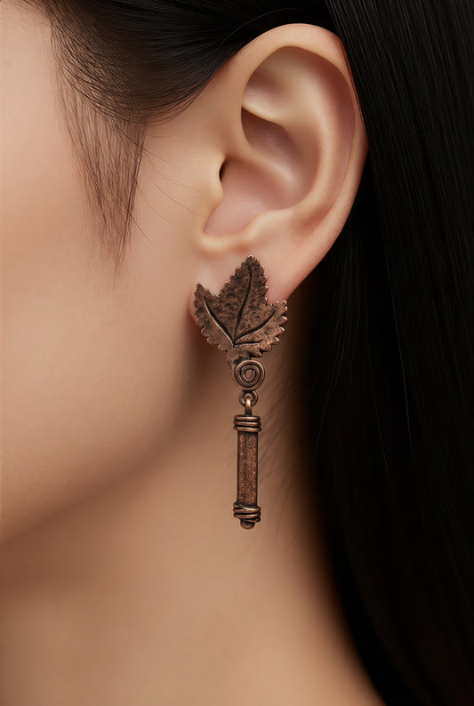 Boucles d'oreilles Maison Kenzo feuille cuivre vintage – Seconde Main luxe – VestiaireFMR Genève Suisse