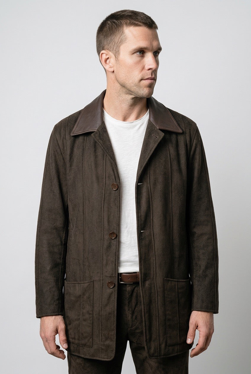 Homme portant un manteau Cabasso vintage – Seconde main luxe – VestiaireFMR Genève Suisse
