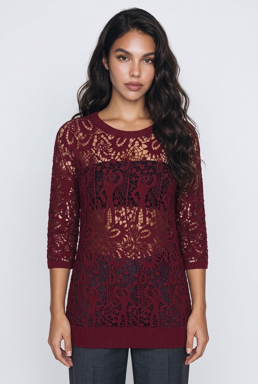 Femme portant une tunique bordeaux en soie et coton Isabel Marant - Seconde main luxe – VestiaireFMR Genève Suisse